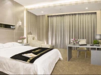 Round Hotel 4*