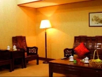 Qufu Mingzuo Xingtan Hotel 4*