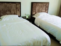 Guilin Yangshuo Jingying Huanle Village Holiday Inn 