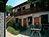 The Old House 1980 