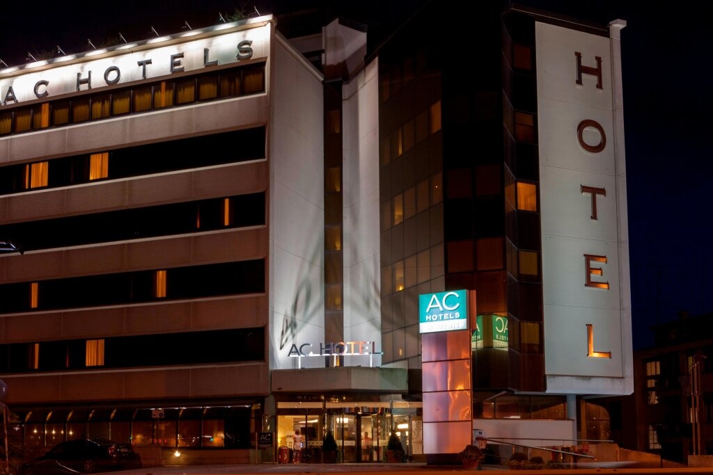 AC Hotel Genova by Marriott 4*