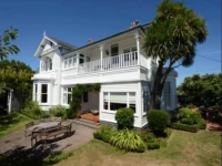 Glen Almond House 4*