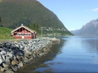 Hustadnes Fjordhytter 