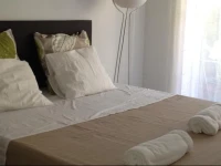 Mainmuse House 