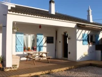 PuraVida Divehouse 