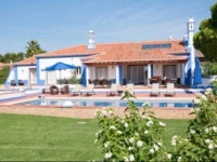 Villa in Olhos De Agua II 