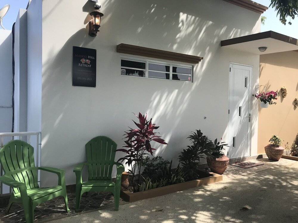 Mango Hill Retreat 