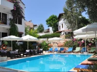 Papermoon Hotel & Apartments 