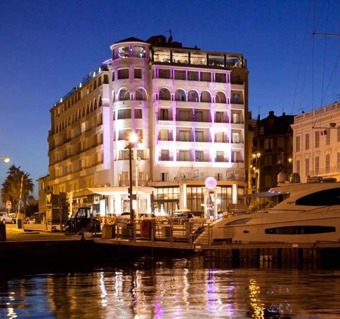 Radisson Blu 1835 Hotel and Thalasso