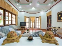 Hassipi House 3*
