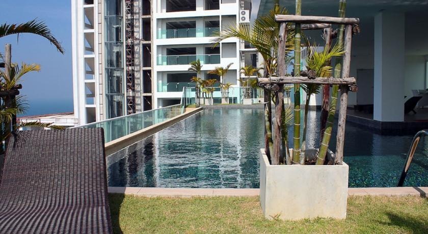 The View Cozy Beach Condominium 
