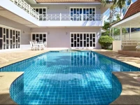 Cozy Beach pool villa by MyPattayaStay 