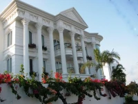Balmoral Mansion 