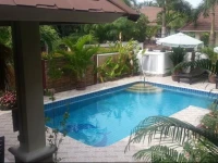 Thewee Villa Resort 
