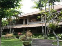 Puri Padi Ubud 2*