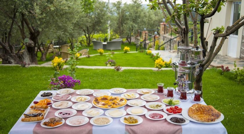 Camalti GardenLife Otel 