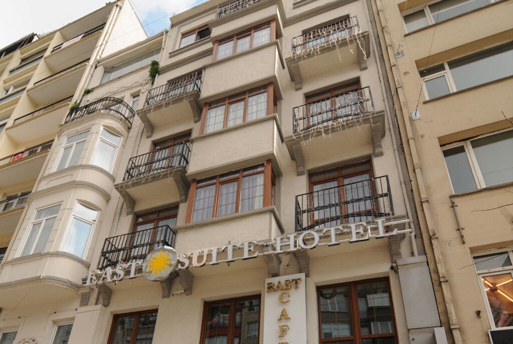 East Suite Hotel 