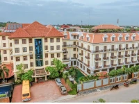 Royal Crown Hotel 3*
