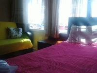 8 Rooms 