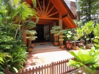 Chada Thai House 2*