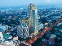 Crown Regency Hotel & Towers 5*