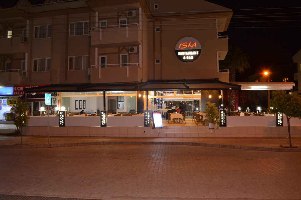 Isla Apartments 