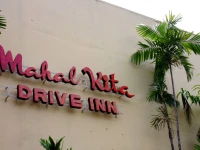 Mahal Kita Drive Inn 2*