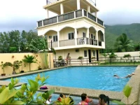 Pundaquit Luxury Resort 