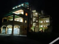 Le Pram Hotel 