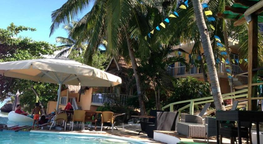 Oslob Seafari Resort 