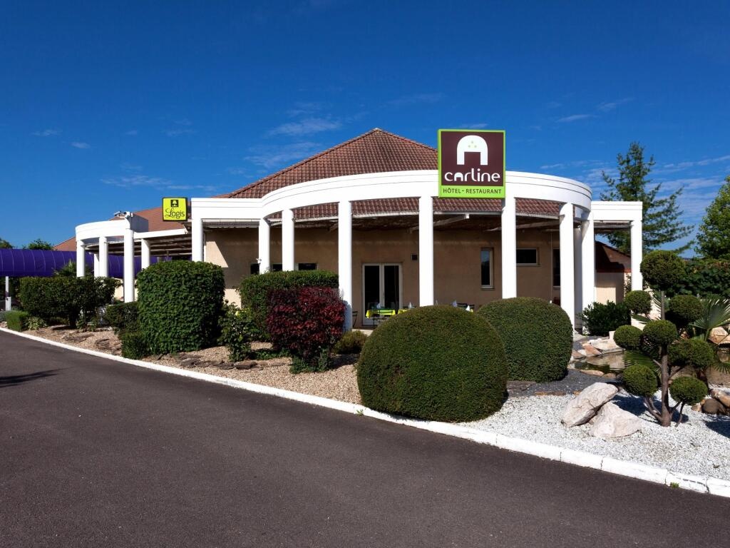 Carline Hotel 