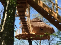 Les Cabanes au Bois dOrient 