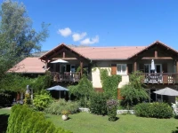 A la Petite Maison 