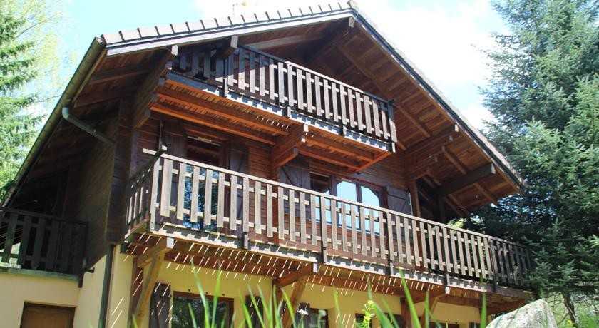 Chalet individuel en madrier VOLOGNE 5 chambres 