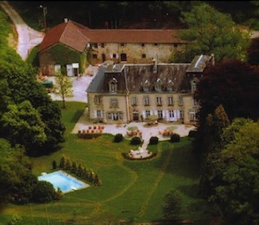 Chateau De Beauvais 