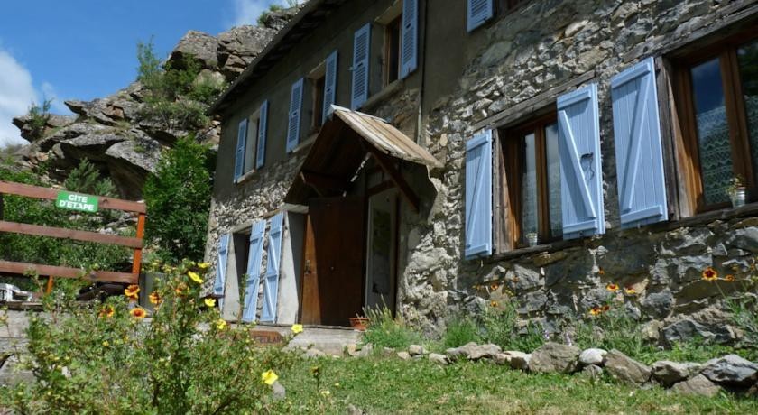 Gite dEtape et de Sejour de Meolans 