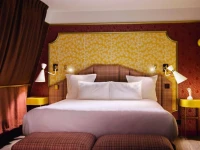 Idol Hotel 