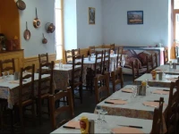 Au Relais dAuron 1*