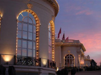 Akhotel