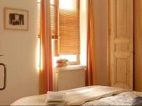 Lyon Guest House 