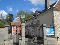 Petit Chateau Armand Bourgoin 