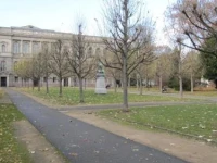 Central sunny spacious 