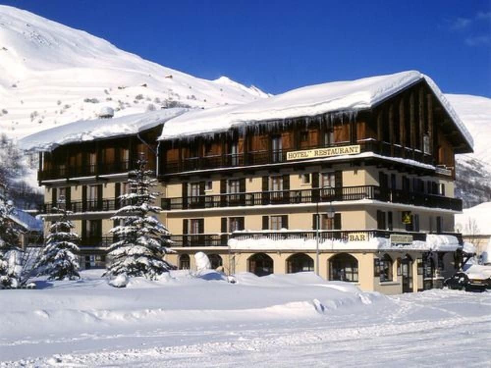 Le Relais du Galibier 2*