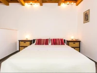 Little Village House 4*