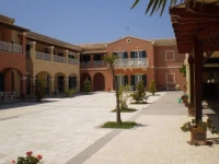 Trivizas Apartments 3*
