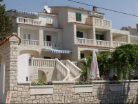 Meri Guest House 3*