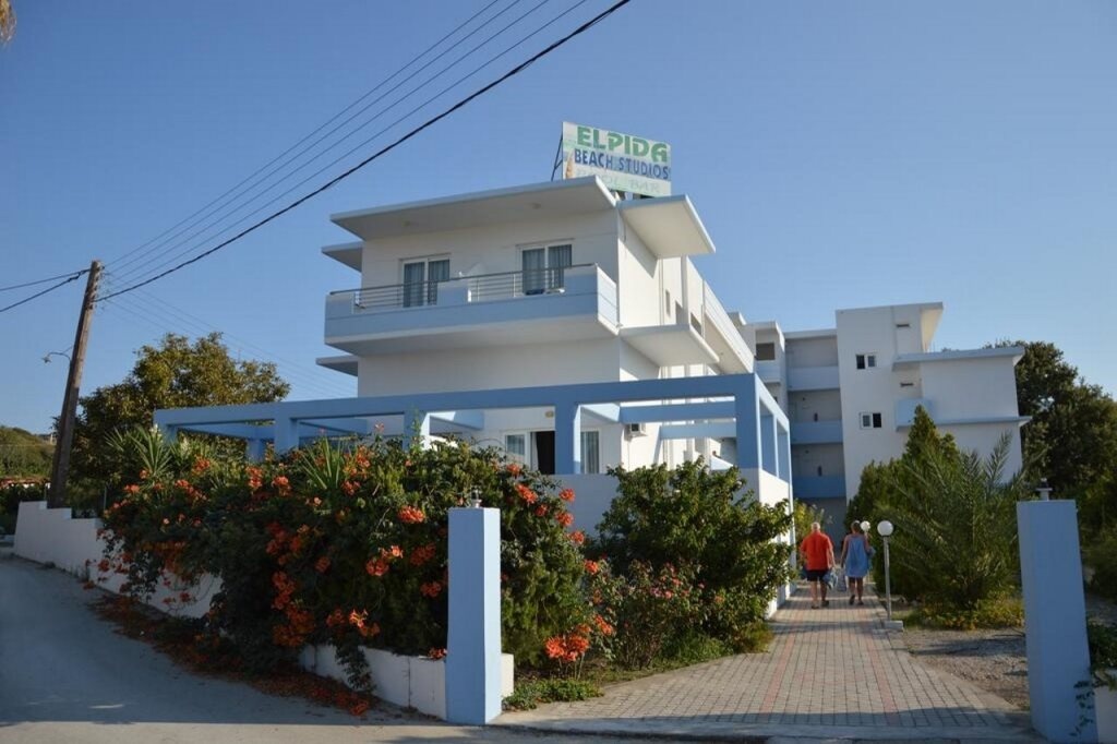 Elpida Beach Studios 3*