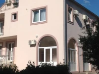 Villa Alla Bed and Breakfast 