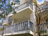 Rooms Villa Desa 3*