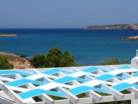 Contaratos Bay 